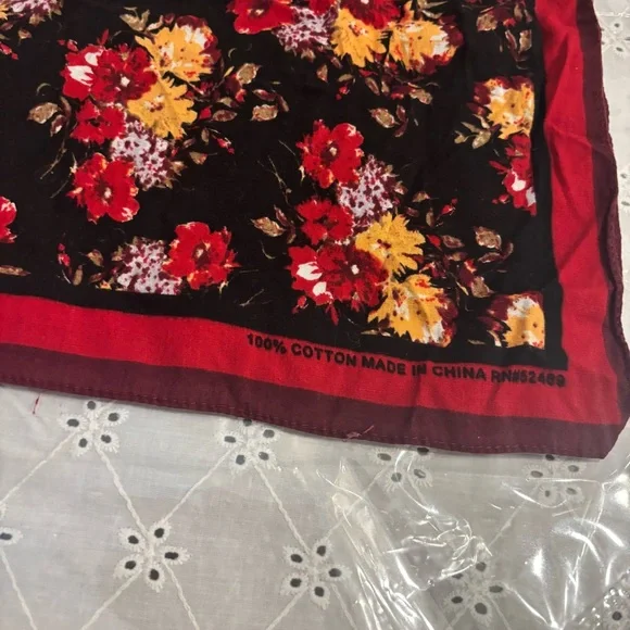 Bundle of Boho Stylish Trending bandanas with various prints. - Picture 8 of 16